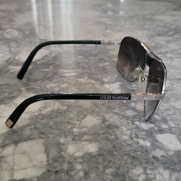 SOLD Louis Vuitton Attraction PM sunglasses - Ebene - Picture 6 of 16